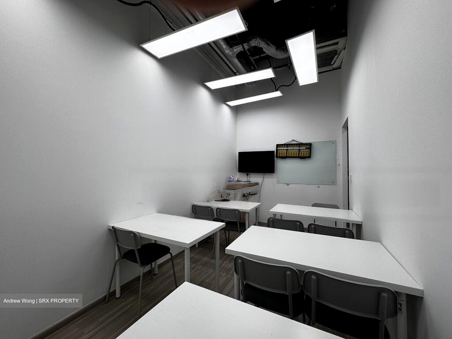 Stars Of Kovan (D19), Shop House #473910611